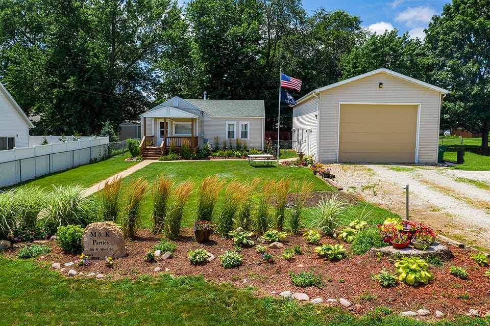 34 N West St, Farmington Il Aerial Photos, cover photo