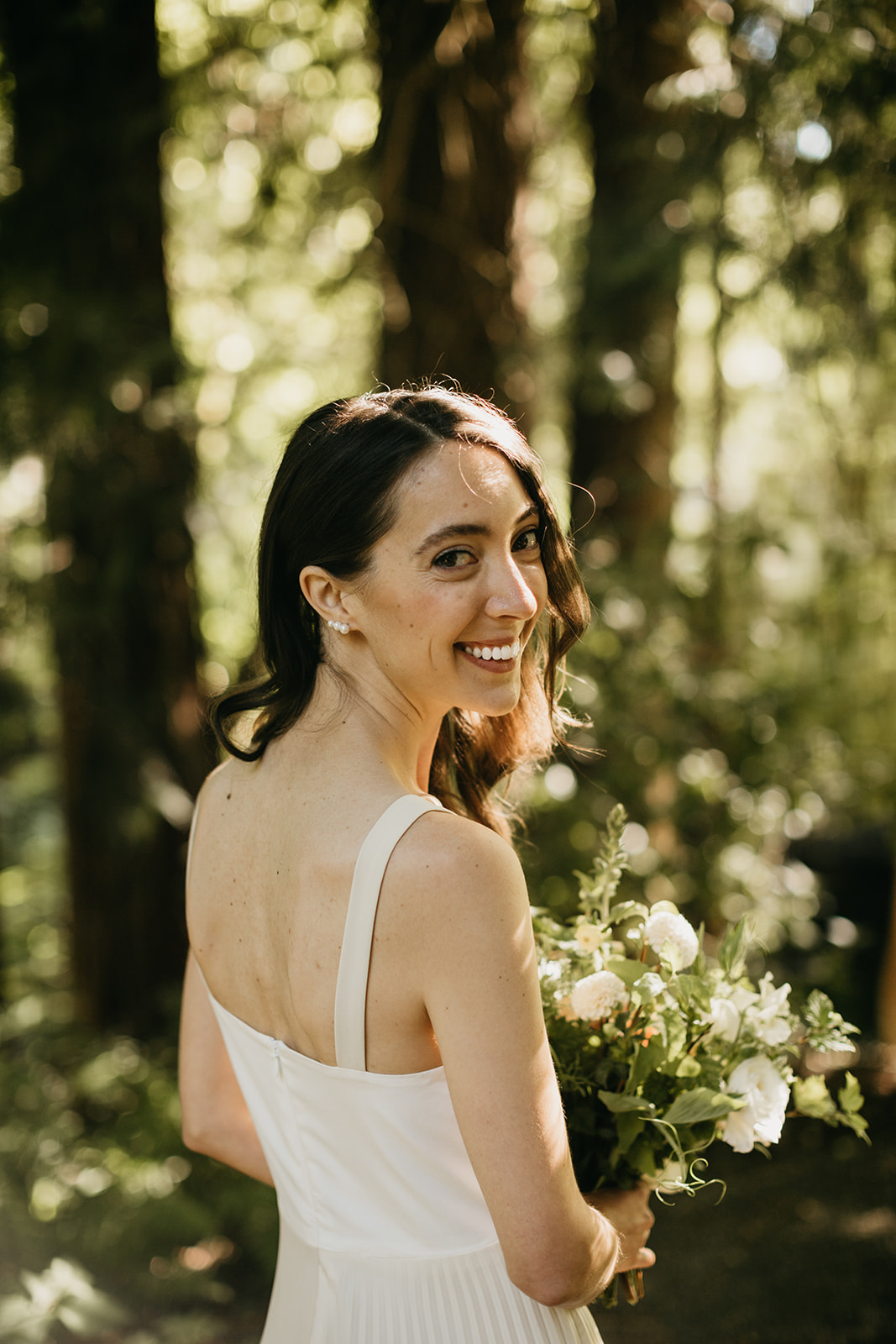 Laidback but Elegant Leach Botanical Garden Wedding | Rachel \u0026 Adam |  Marcela Pulido Photography, image size:1067x1600